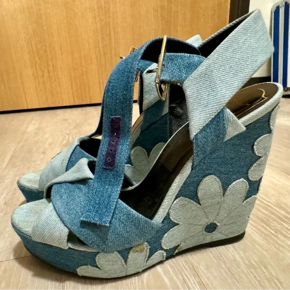 Roger Vivier Denim Floral Wedge Platform Sandals - Picture 7 of 11